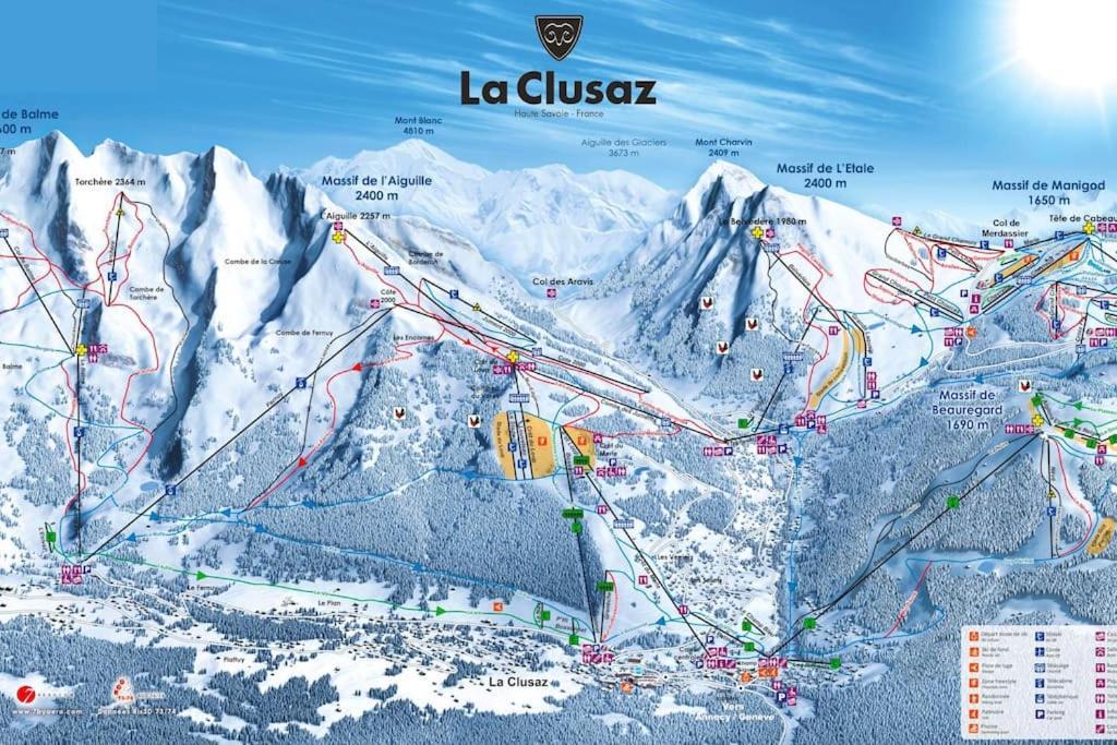 Appartement La Clusaz Avec Terrasse Sur Les Pistes De Ski Manigod Exterior foto